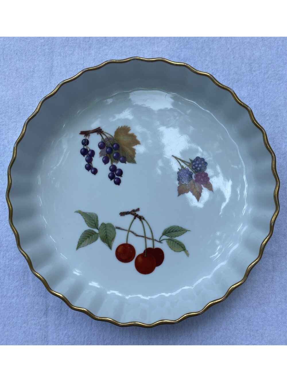 Royal Worcester Fine Porcelain Evesham Gold Fruit Quiche Dish Casserole 7.5” VTG